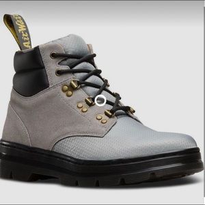 Dr. Martens Rakim Air Wair Women, Size 5 Chuka Boots Bouncing Soles Gray